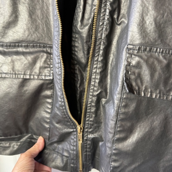 OVERSIZED - 100% Polyester Faux-Leather Coated Boxy Jacket- fits like XL - Picture 7 of 16